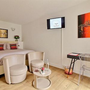 Kamer met een Queen Size Bed